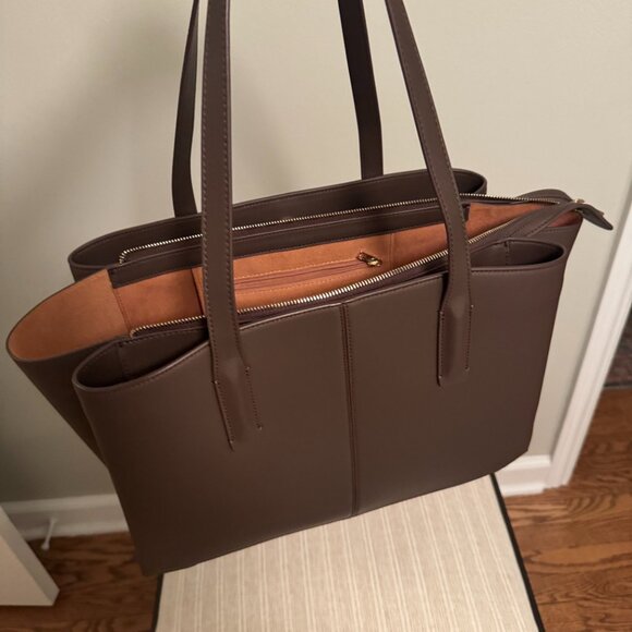 FRĒJA NYC Paloma Tote | Espresso Leather - Picture 4 of 7